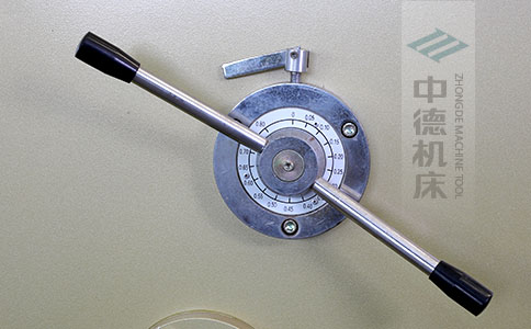 ZDS-840剪板机刀片空隙手动调理器，刻度清淅，调理省力又简洁.jpg